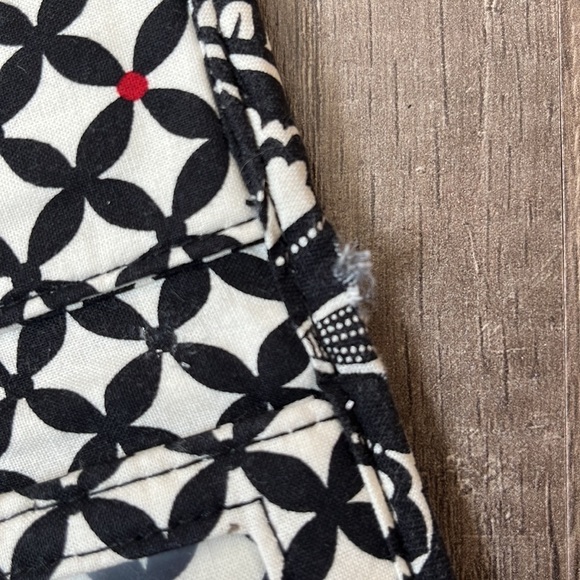 Vera Bradley Barcelona Hard Wallet Floral Black and White - Picture 8 of 11